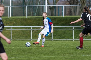 Bild 352 - wBJ SV Henstedt Ulzburg - TSV Sch�nberg : Ergebnis: 5:2